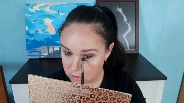 Аналог Huda Beauty? Новая палетка Revolution Pro New Neutral Shadow Palette