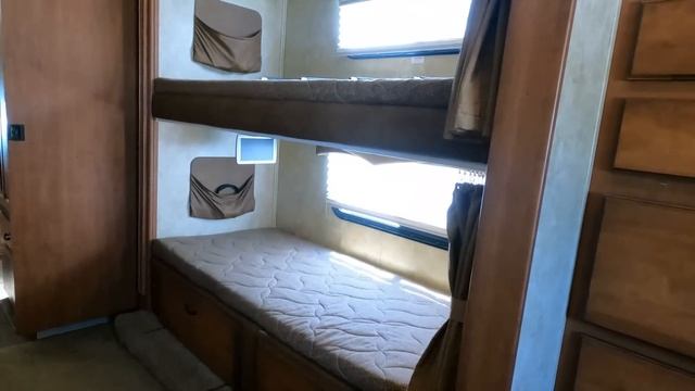 2010 Jayco Greyhawk 31FS Class C, BUNKS!! 27K Miles, Sleeps 6, Nice Local RV! $49,900