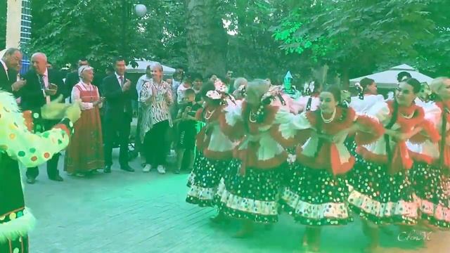 Самарканд 14.09.2022 Народный ансамбль танца "Эдельвейс" приветствует Руководство страны и города! смотреть онлайн