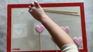 Как сделать матовые леденцы из изомальта в форме сердечек