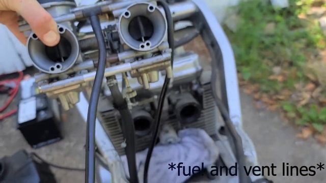Carb removal and install 2001 Suzuki GS500 смотреть онлайн