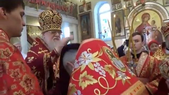 26 05 19. Митрополит Екатеринодарский и Кубанский Исидор в Свято-Успенском храме г. Белореченска. смотреть онлайн