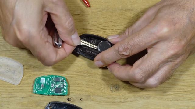 Замена батареек и ключей