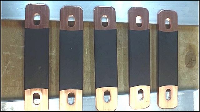 RC19 MP-4.30-143 Медная перемычка с термоусаживаемой изоляцией, сечение 4х30мм, длина 143 мм смотреть онлайн