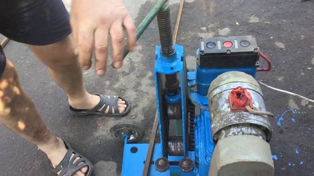 трубогиб профилегиб своими руками + арка для роз , Pipe bending with own hands смотреть онлайн