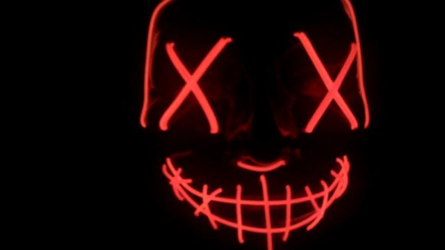 Неоновая маска "Судная ночь" смотреть онлайн