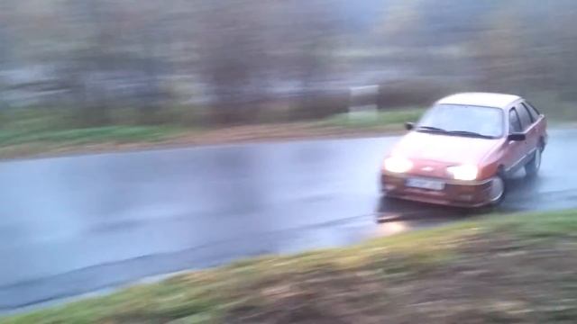 Ford Sierra 86' On A Rainy Day