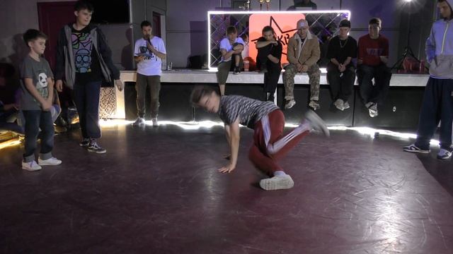 ART BATTLE 2019 | All styles 2x2 | 1/4 FINAL | BREAK OUT CREW vs КОСМОЖАНЕ смотреть онлайн
