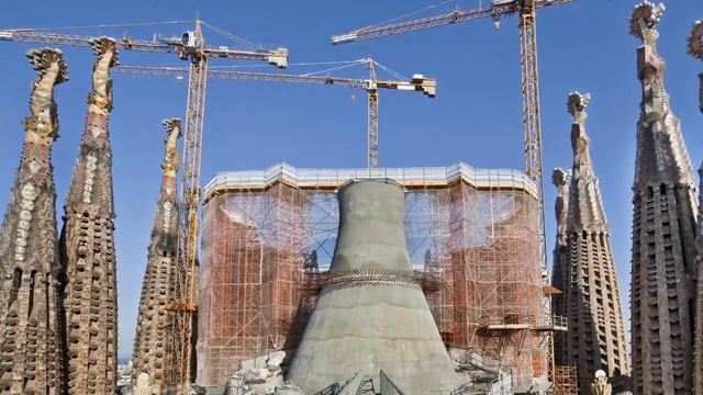 La Basílica de la Sagrada Familia de Barcelona смотреть онлайн