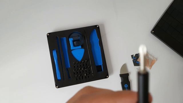 X IFixit - Essential Electronics Toolkit смотреть онлайн