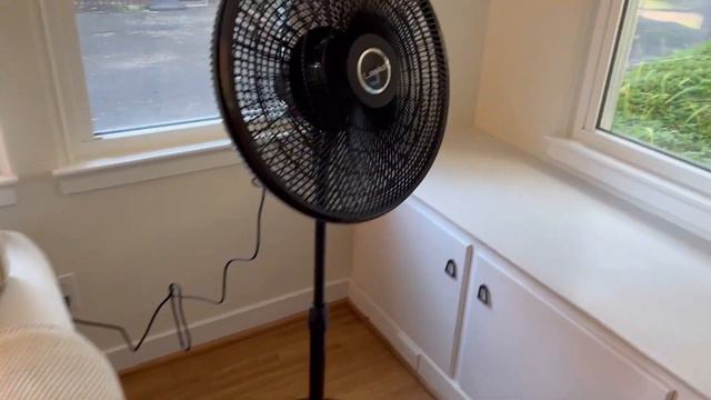 Lasko Oscillating Pedestal Fan Review, Powerful, Yet Quiet Fan For A Large Living Space! смотреть онлайн
