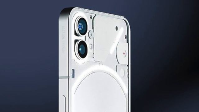 Nothing Phone (1) - First impressions! смотреть онлайн