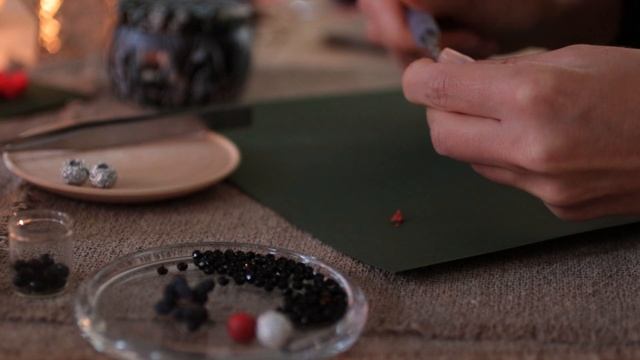 Создаем вечерние серьги // Фоамиран смотреть онлайн