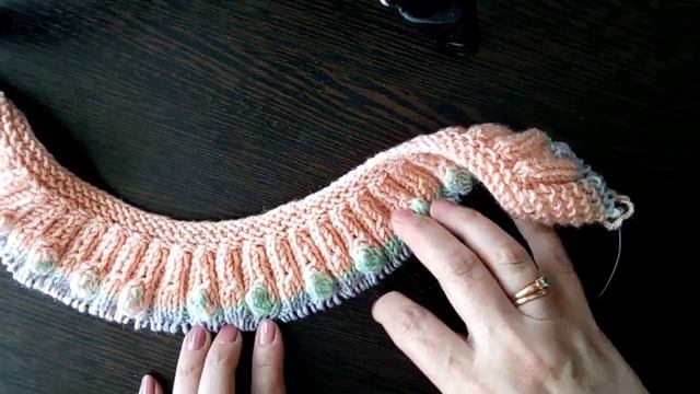 Детская кокетка с шишечками для кофточки смотреть онлайн