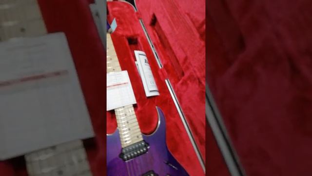 Unboxing Ibanez Rg752AHM смотреть онлайн