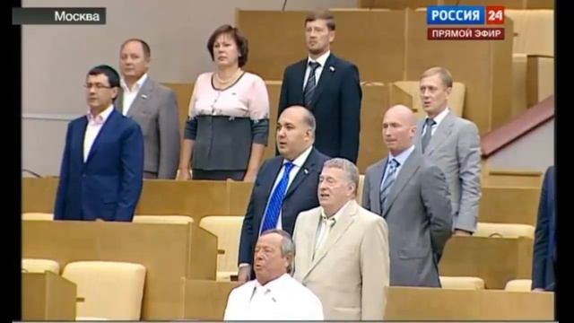 Жириновский поёт гимн России (микс) смотреть онлайн
