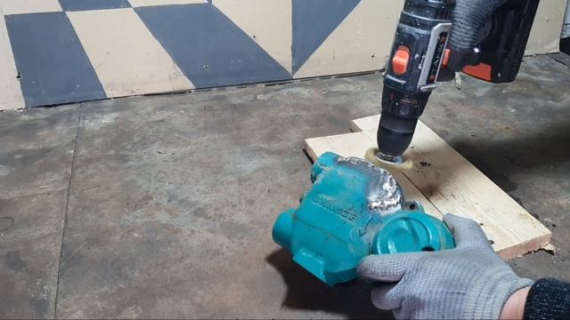 Cast iron water pump frozen and cracked смотреть онлайн