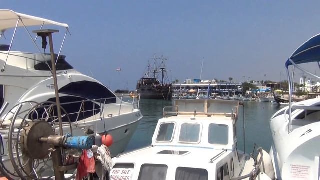 Пиратский корабль "Черная жемчужина" на острове Кипр! Kibris. 塞浦路斯 .Κύπρος. Cyprus смотреть онлайн