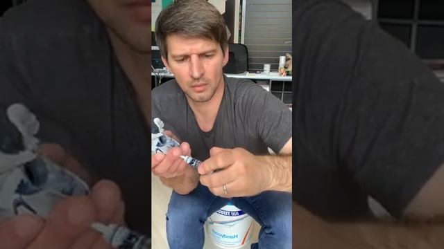 Обслуживание окрасочного пистолета Graco Contractor PC смотреть онлайн