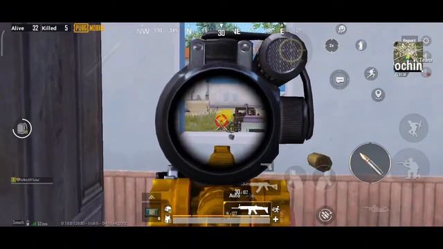 First time using 4 figure controller in PUBG MOBILE (solo vs squad) смотреть онлайн