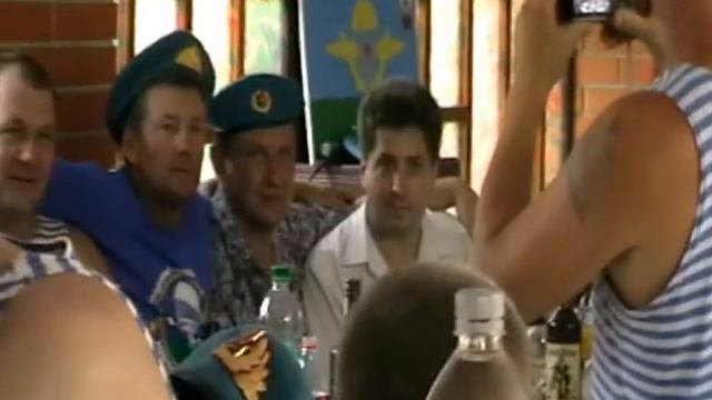 35 ОГДШБр отмечает 82 годовщину ВДВ,в Днепропетровске.ч.2 смотреть онлайн