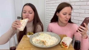 МУКБАНГ С ЛИАНОЙ САЛАТ МИМОЗА ШАУРМА MUKBANG SALAD MIMOSA SHAWARMA ответы на вопросы