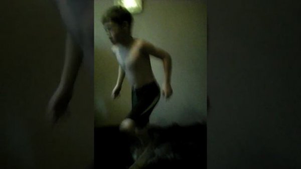 Паркур на кровати