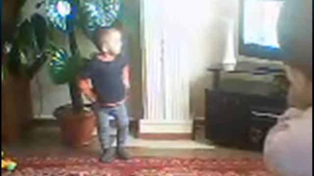 Мелкий пацан КАЙФУЕТ)))))))))))))))))))) смотреть онлайн