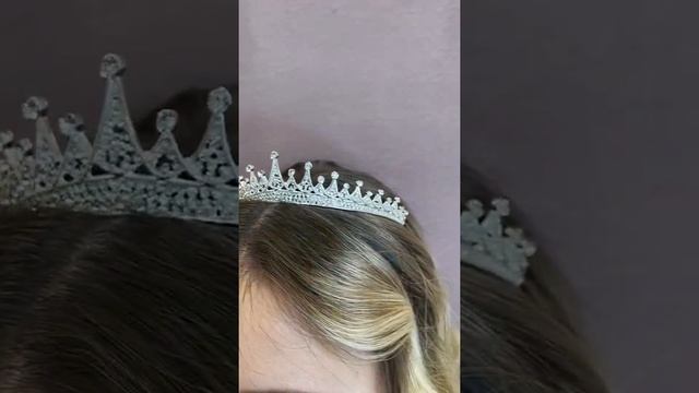 Свадебные аксессуары, диадемы / тиары / короны смотреть онлайн