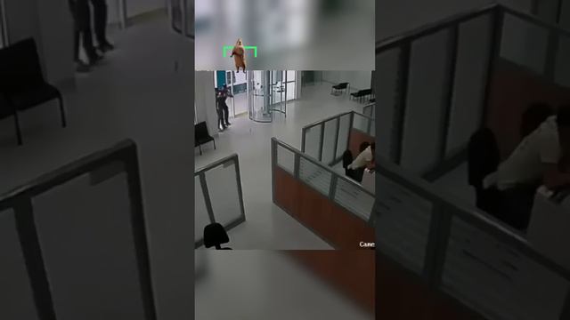 Громилу Спустили на Землю💀 смотреть онлайн