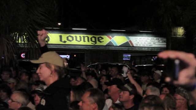 Brian Johnson of AC/DC Rocks Sarasota "You Shook Me" Live смотреть онлайн
