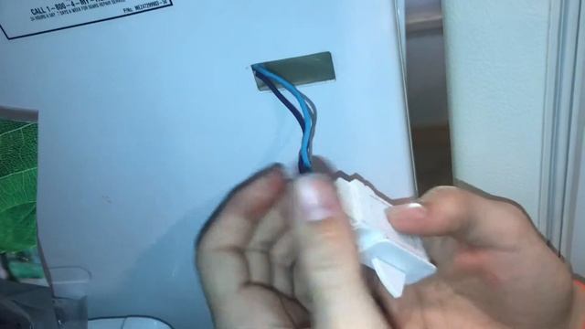 EASY removal of a refrigerator light switch with a SPATULA (sears kenmore lg 6600JB1010A AP4442090 смотреть онлайн