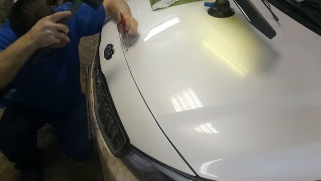 Без покраски не обошлось, удаление вмятины и замена лобового стекла KIA CERATO смотреть онлайн