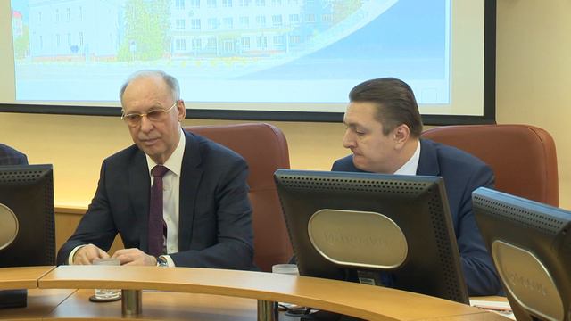Оперативное совещание Администрации смотреть онлайн
