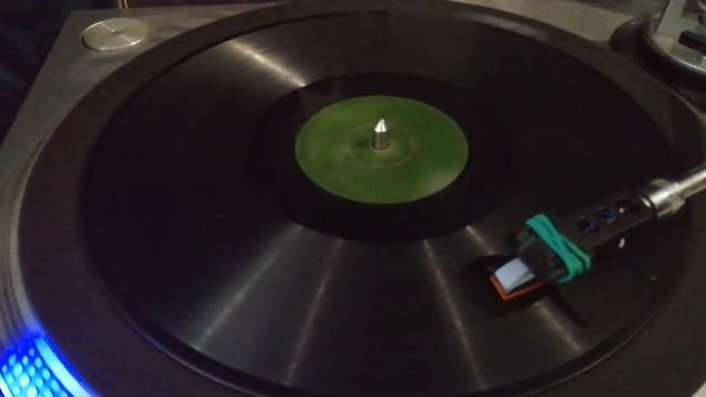 Пётр Лещенко - "Голубые глаза" смотреть онлайн