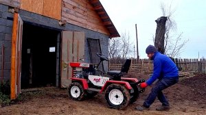 КАК СПРАВЛЯЕТСЯ МИНИТРАКТОР МТ-110. ЖИЗНЬ В ДЕРЕВНЕ