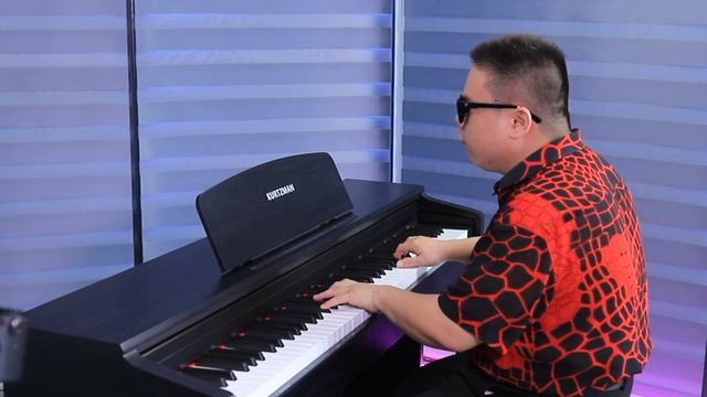 TAY TRÁI CHỈ TRĂNG || PIANO ĐIỆN KURTZMAN KS1 смотреть онлайн