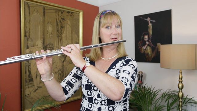 Flute Spotlight: Pearl Elegante and Dolce Flutes with Liz Walker смотреть онлайн