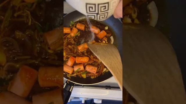 Токпокки. Быстрый рецепт за 3 минуты. Tokpokki, Korean Street Food. Recipe