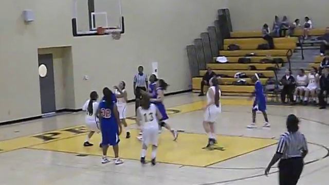 Raven Camacho Scores Off Great Feed By Cortney Schiazzano смотреть онлайн