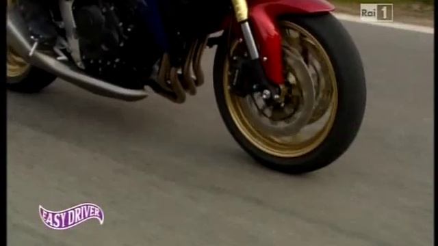 HONDA CB1000R - Easy Driver (puntata del 07/05/2011) смотреть онлайн
