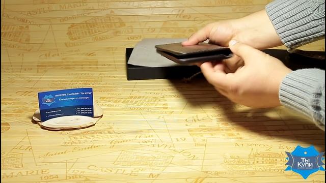 Видеообзор мужского кошелька ручной работы из натуральной кожи Bogz А22 Bordo/Beige смотреть онлайн