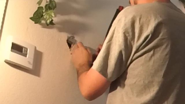 How to Mount Samsung 65" QLED TV with no wires + move the thermostat смотреть онлайн