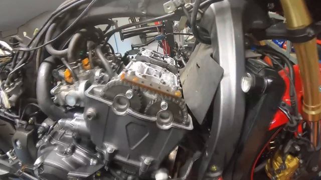 Honda CBR 600F przegląd po kupnie oraz kilka usprawnień. смотреть онлайн