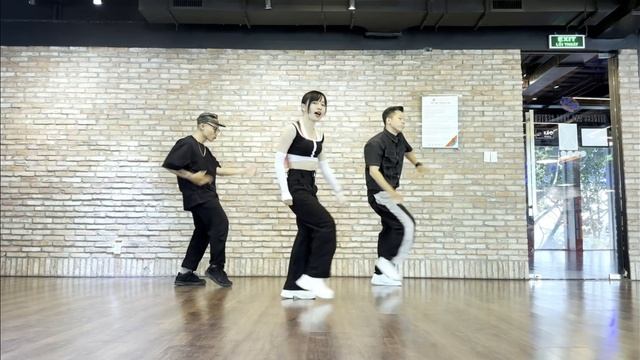 #zumba STANDING NEXT TO YOU - JUNG KOOK | KPOP Dance Fit | ZIN Kimi | Dance Workout Fitness смотреть онлайн