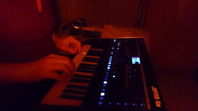 roland jupiter xm - Ciudad futura смотреть онлайн