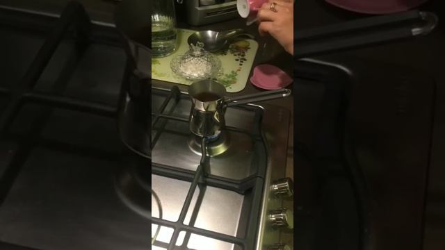 Turk Qahvasi Tayyorlanishi готовим турецкое кофе Türk Kahvesi Yapılması#turkmutfagı#turkishcoffee##