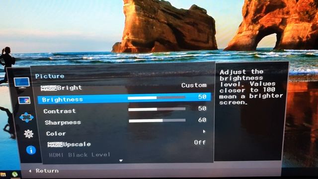Кращий бюджетний 4K IPS монітор Samsung U28R550UQI смотреть онлайн