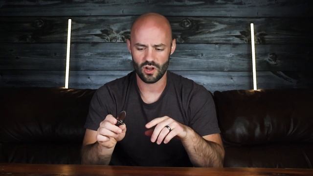 12 EDC Knives You Need To Know About смотреть онлайн