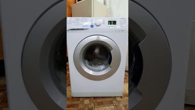 Стиральная машина Индезит Innex NSL 5051 смотреть онлайн